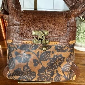 Madrid crossbody in peony print  with Vintage Clasp by urban gypsy